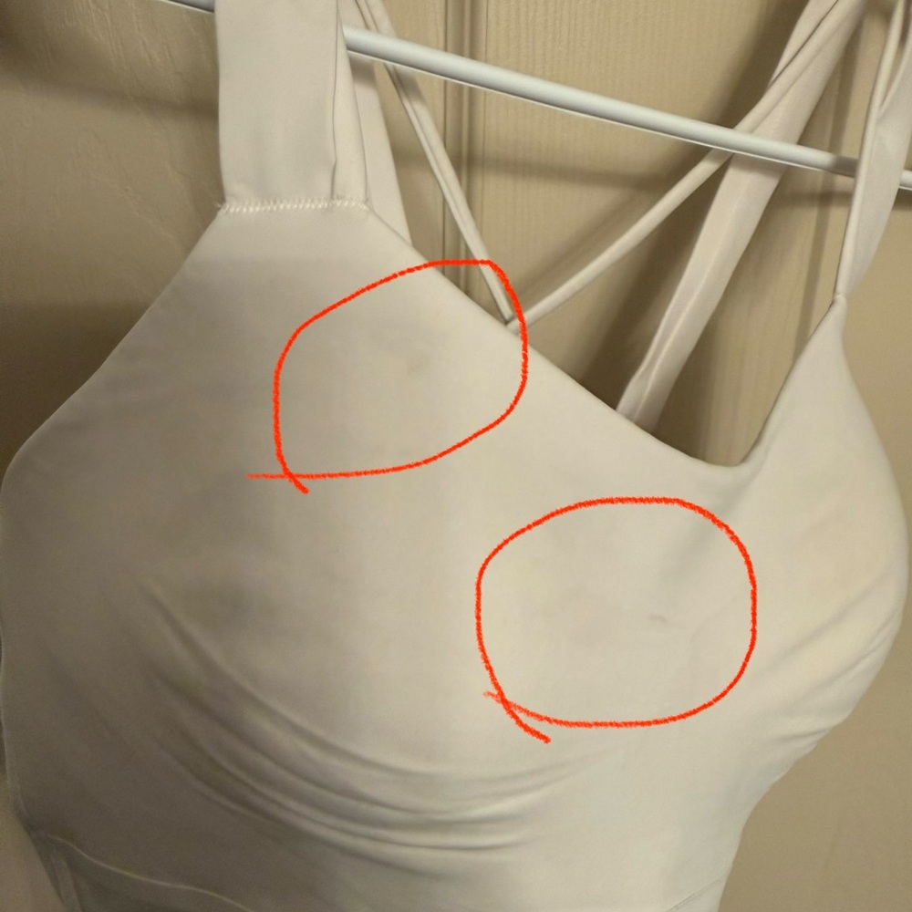 *Flawed. Read description* Lululemon Like a cloud longline bra D/DD Size 6 - Picture 2 of 7